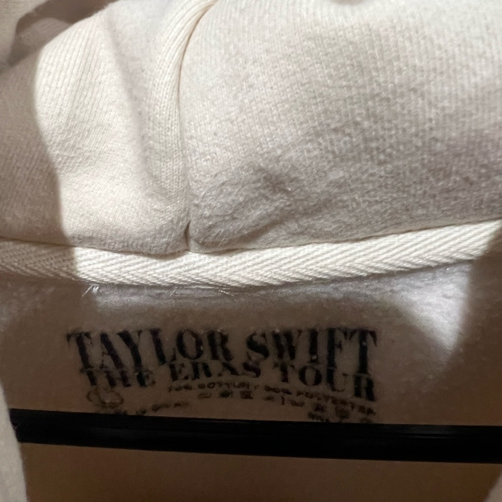 Taylor Swift Cream Pullover Hoodie with Logo The Eras Tour Size L - Picture 2 of 4